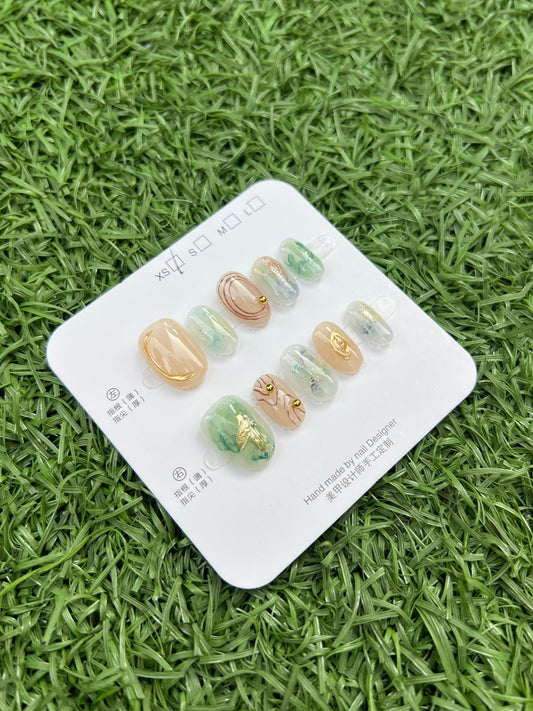 Forest Glow 林间曦光