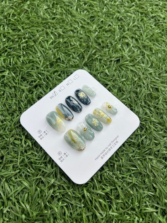 Green Whisper 青岚碎影