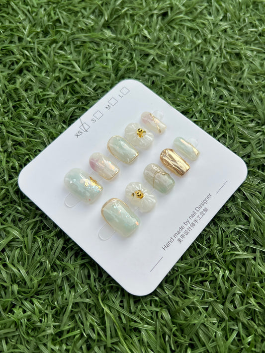 Jade Gold Grace 玉润金华
